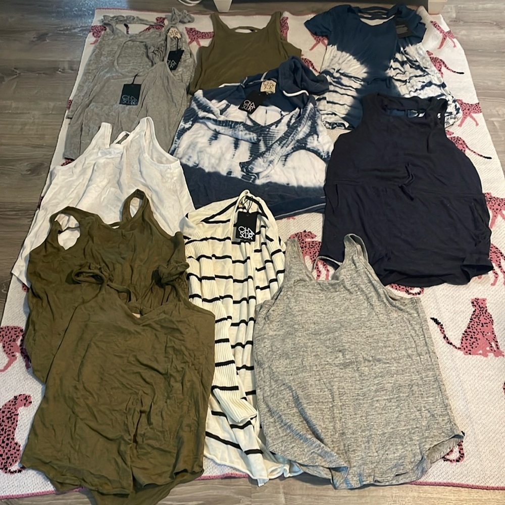 Women’s nwt Chaser large bundle clothing medium 39 pieces